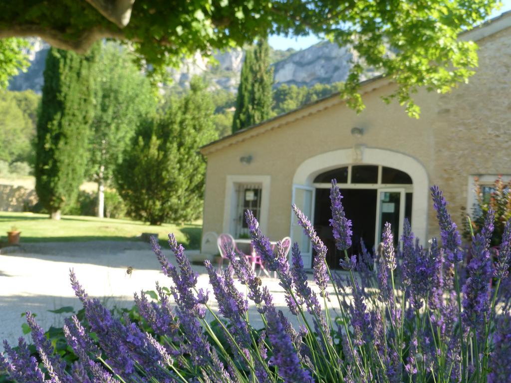 B&B Les Argiles Merindol Exterior photo