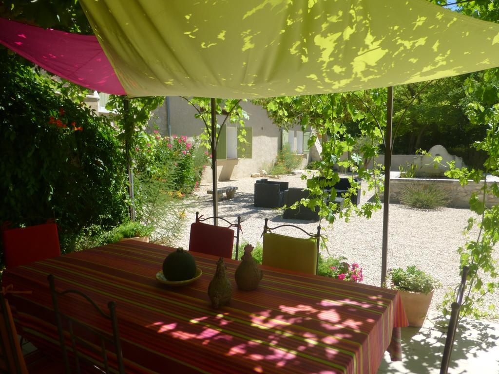 B&B Les Argiles Merindol Exterior photo